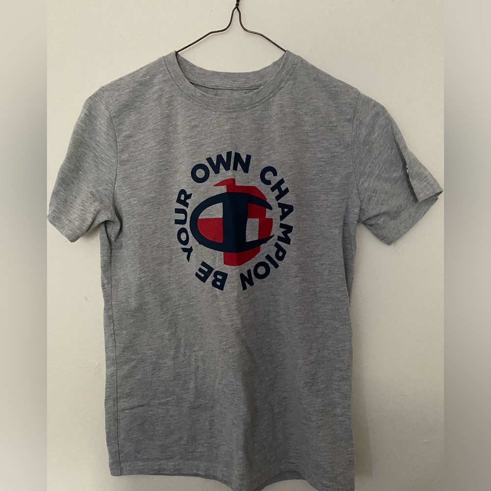 Boys Champion t shirt gray large